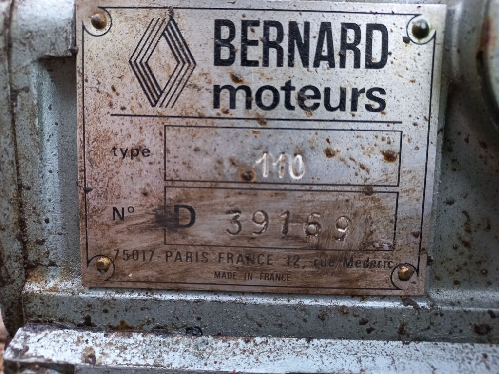 Bernard moteurs type 110