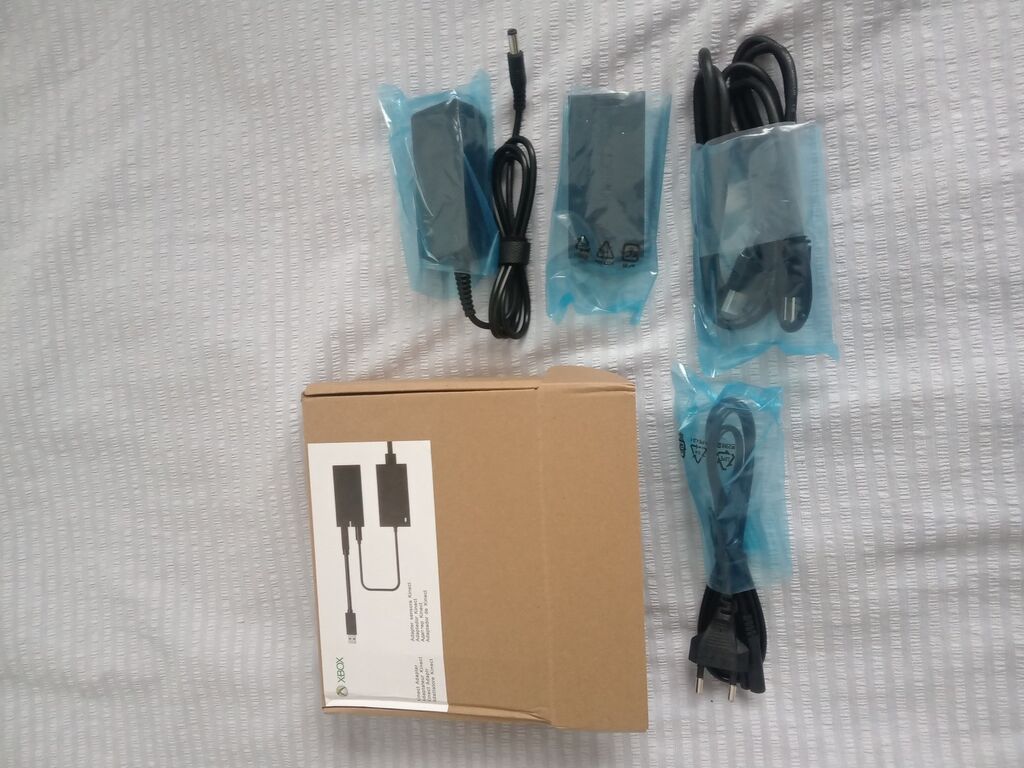 Xbox one kinect sensor + Xbox one kinect adapter Soov.ee