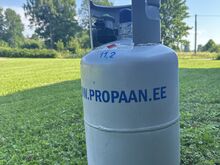 Müüa 11 kg propaaniballoon koos regulaatoriga