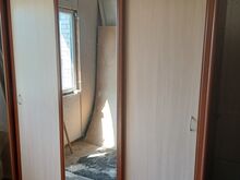 Suur lükandustega riidekapp