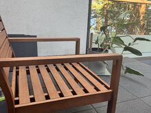 2 × suurt puidust lounge-stiilis tugitooli istmepa