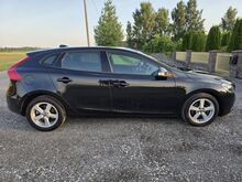 Volvo V40 Kinetic 1.6 D2 84kW, reg. tasu makstud!