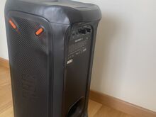 JBL Partybox 100 (väikese iluveaga)