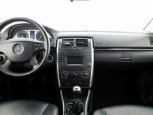 Mercedes-Benz B 170