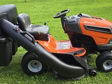 Murutraktor Husqvarna YTH22V46