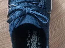 Laia liistuga Skechersi vabaajajalatsid