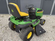 Murutraktor John Deere D130 22hp