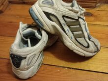 Adidas spordijalatsid