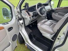 Renault Trafic Elysee 7 мест