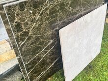 Erinevaid ülejäänud seina- ja põrandaplaad