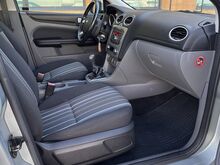 Ford Focus 1,6 74 kW, 2010 a