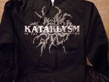 Толстовка с капюшоном