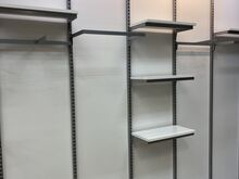 Kaupluse riiul/riidepoe seinamoodul 60x270cm