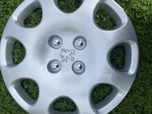 Originaal Peugeot 15” ilukilbid – uued