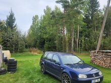 Volkswagen golf 1,9 td 96 kw aasta 2005 automaat