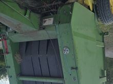 Heinaruloon John Deere 550 heinapress
