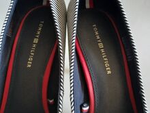 Kingad Tommy Hilfiger.