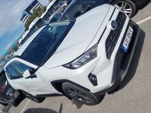 Toyota RAV4 Luxsury Limited 2.5 131kW