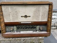 Vintage NSVL lampraadio-radiola koos plaadimängija