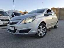 Opel Corsa D 2008a.