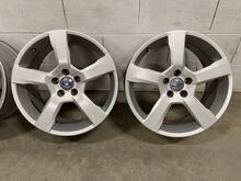 18” Volvo R–Design valuveljed 5x108
