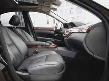 Mercedes-Benz S550 пакет AMG, регистрационный сбор оплачен
