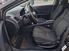 TOYOTA AVENSIS 2.2D 110 kW MANUAAL 2010a