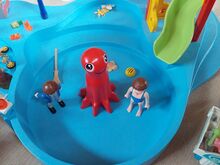 Детский игровой домик с бассейном (Playmobile)