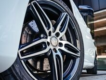 Mercedes-Benz E 220 AMG Styling Night Package