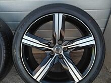19-дюймовые литые диски Volvo с летней резиной