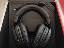 HyperX Cloud III Wireless mangurikõrvaklapid