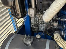 Portable industrial vacuum system