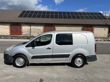 Peugeot Partner 1,6 HDi 55кВт ДЛИННЫЙ КУЗОВ С ПЕРЕГОРОДКОЙ