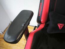 SecretLab arvutitool punane