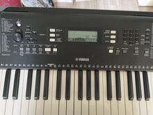 Yamaha PSR e373