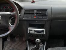 VW Golf 1.6 74 кВт