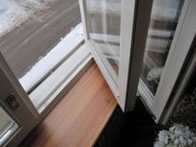 Puidust aknad, uksed, mööbel, trepid