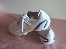Jalgpallisaapad Adidas