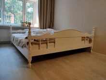 UNIKAALNE TÄISPUITVOODI 200 × 220 cm – KÄSITÖÖ