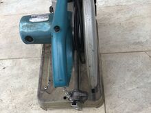 Makita 2414NB metallilõikesaag