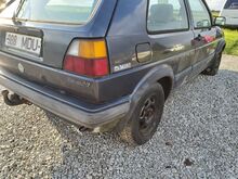 Volkswagen Golf бензин 40кВт механика 1988