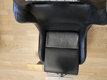 Playseat Evollution + Салазки + Крепление для шифтера