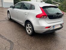 Volvo V40 Ocean Race 1.6 84кВт автомат 2015г.