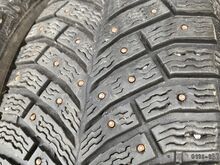 215/60/16” Michelin naastrehvid