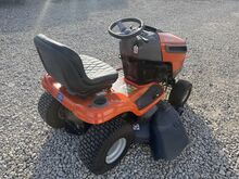Садовый трактор Husqvarna YTA 22V46