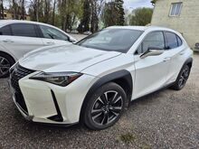 Lexus UX 250, 2.0, 112 kW, hübriid, automaat, 4x4