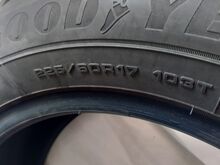 Talverehvid Goodyear 225/60R17.  4tk