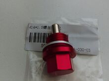 Magnetiga õlikork hüdrosüsteemile vm