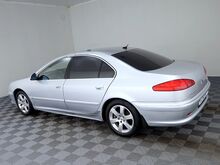 Peugeot 607