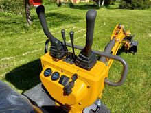Miniekskavaator REVERO R10